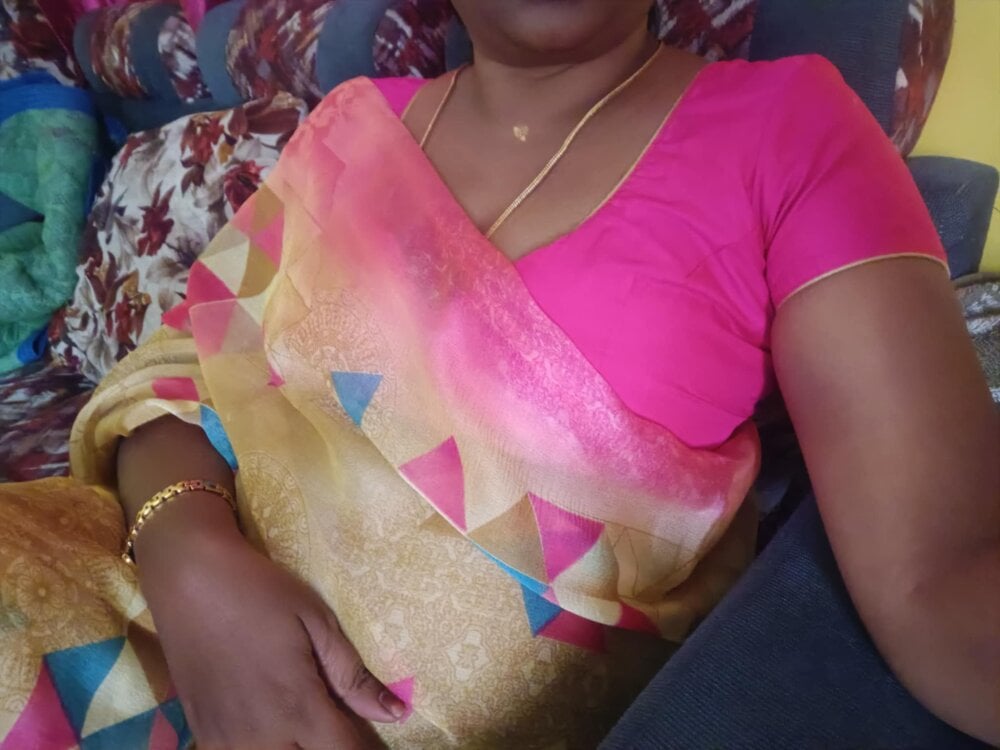 Cam girl ammu1990