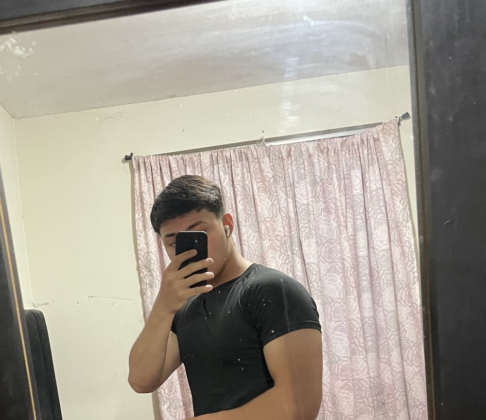 S1ERRA2005's Offline XXX Chat