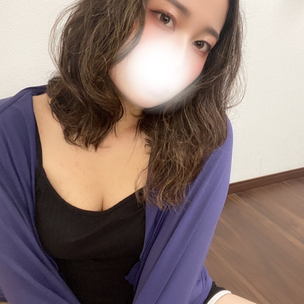 livestrip-joy.com _ema_ch livesex profile in i-am-from-europe cams