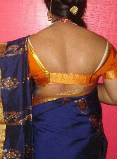 tamil-mala23 on StripChat