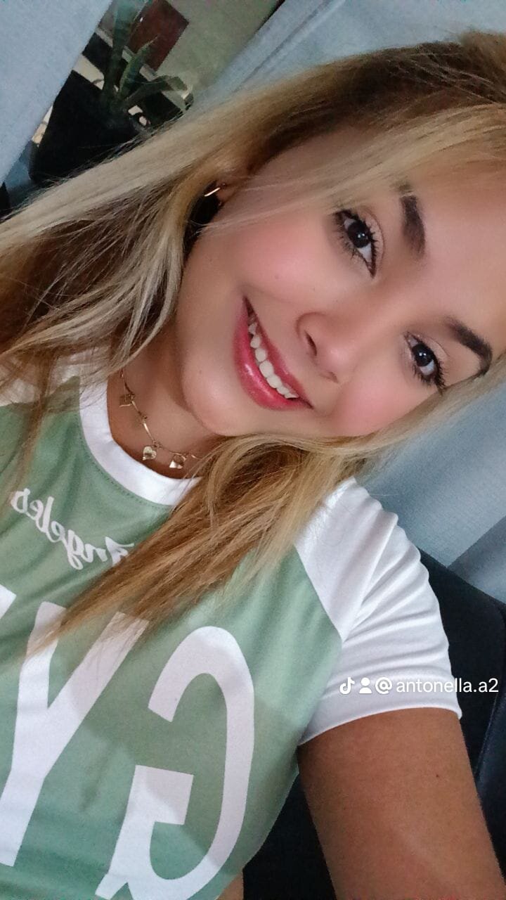 Atenea_Lovee