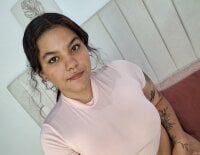nanny__cute's webcam live show