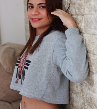 Leyah_