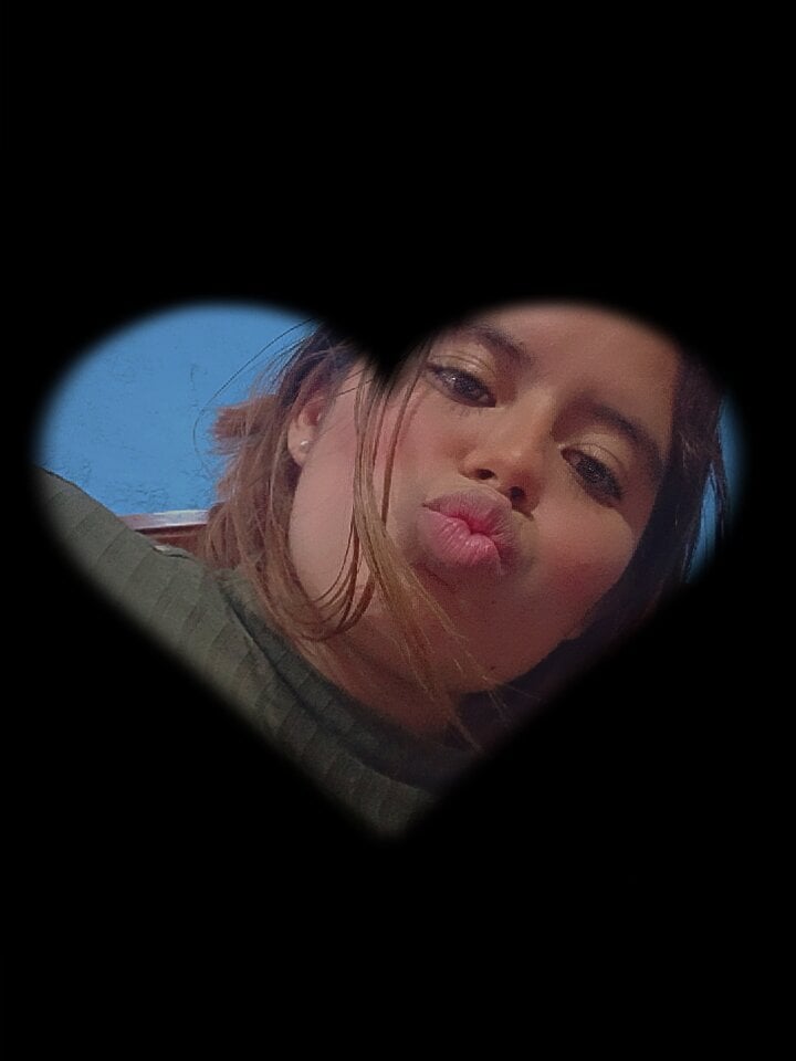 stripchat maryeling_ webcam profile pic via cam-performer.com