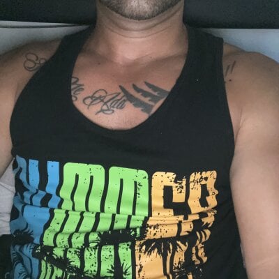 Ourstallion22 - Stripchat Cam2cam Masturbation Handjob Boy 