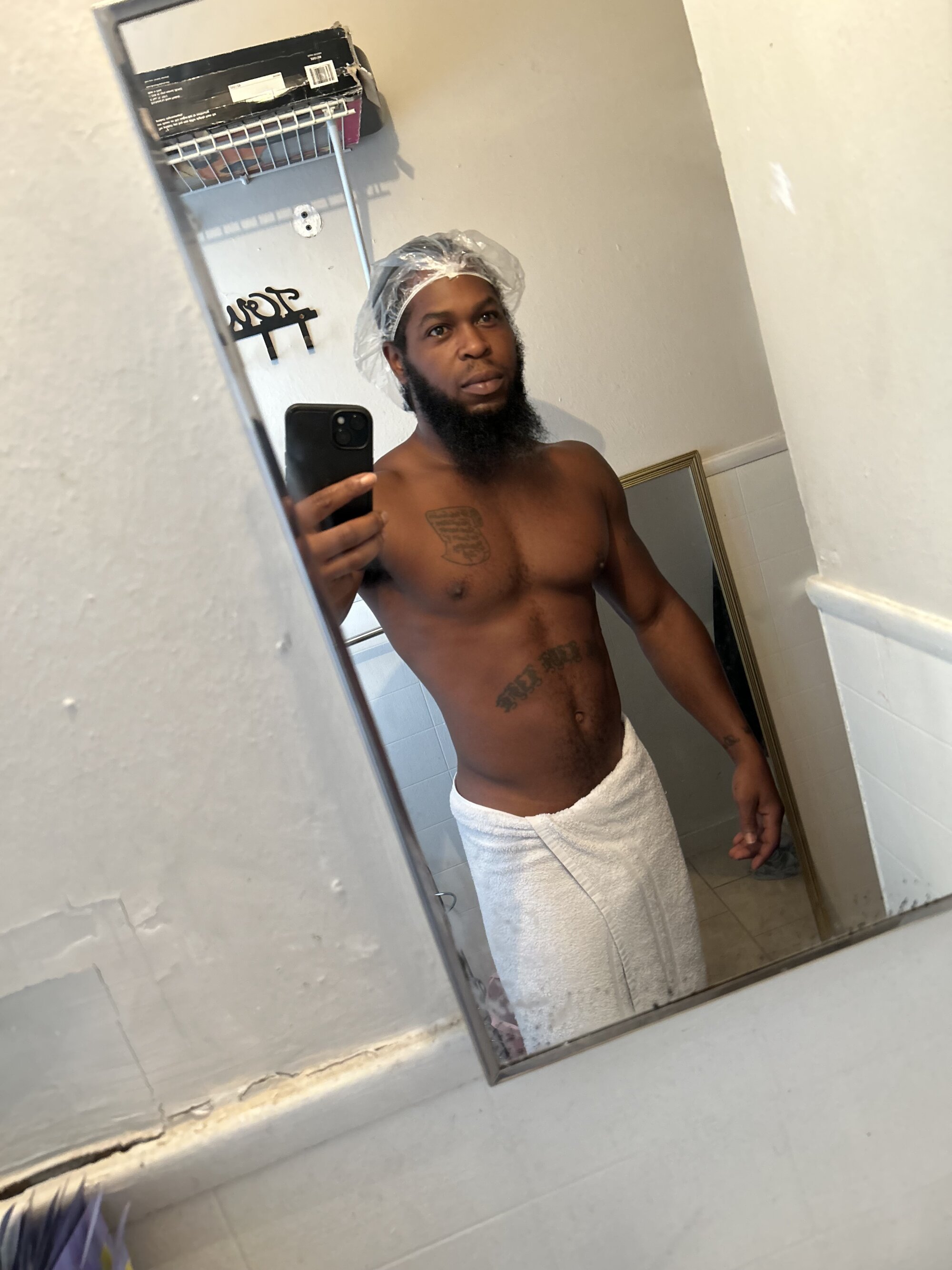 RickyPokeHer
