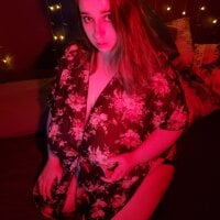 AliceJayne's Offline Chat Room