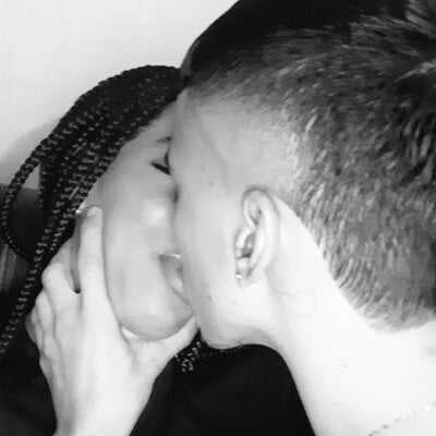 THE_CUTE_COUPLE_12_ Live Cam on StripChat