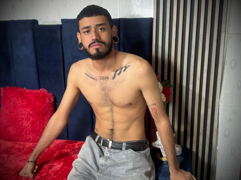 anaandrolo from stripchat