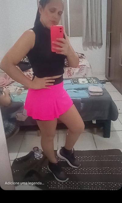 Crisribeiro Live Cam on StripChat