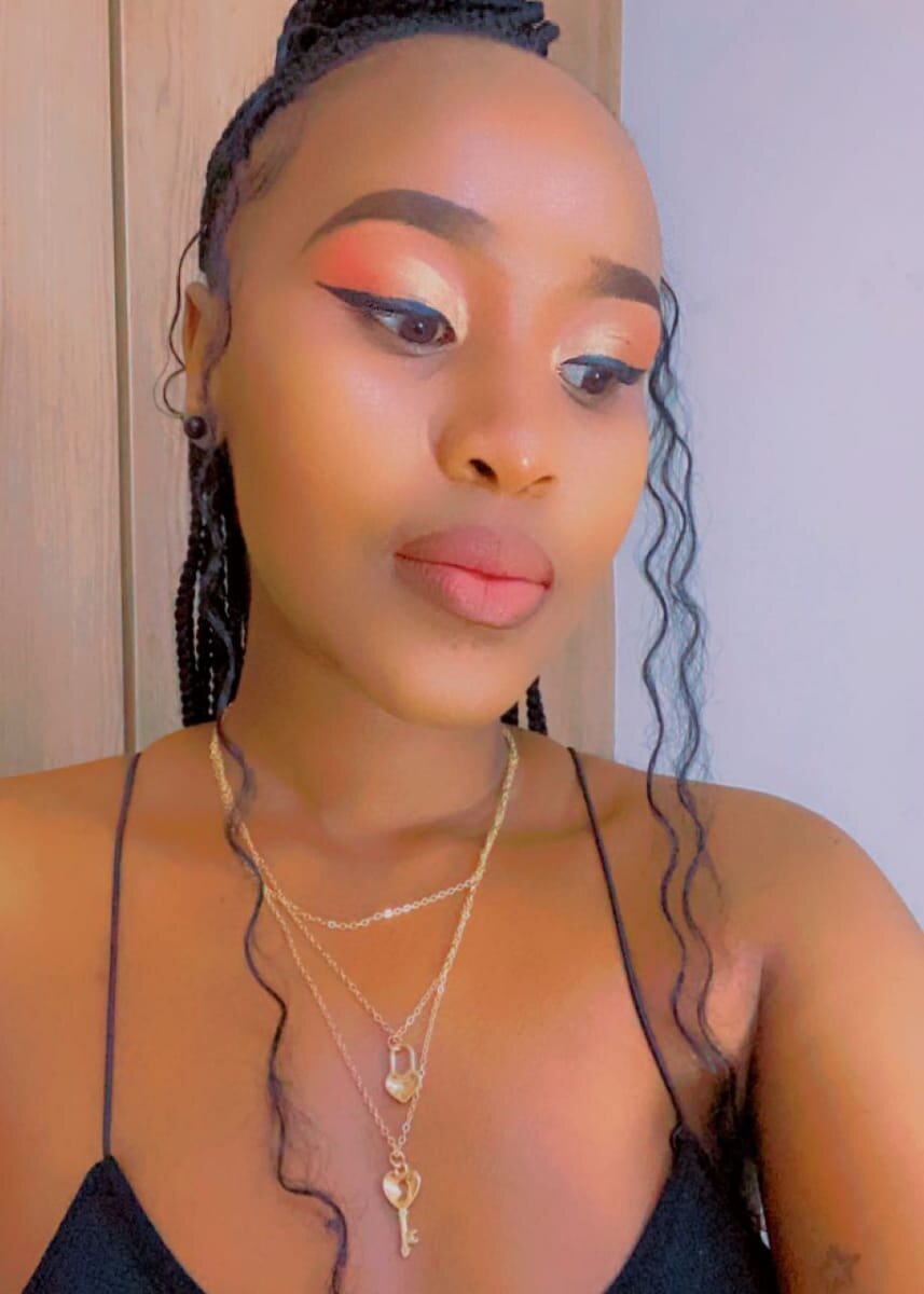 Live sex webcam photo for Naughtybliss #289776136