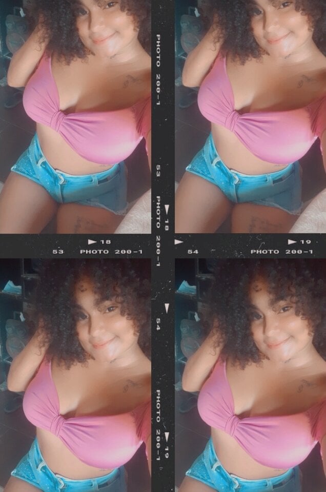 sirenita24x's Offline XXX Chat