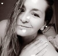 Kim_raver40's webcam live show