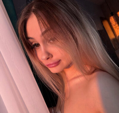 LittleKristy_ private show