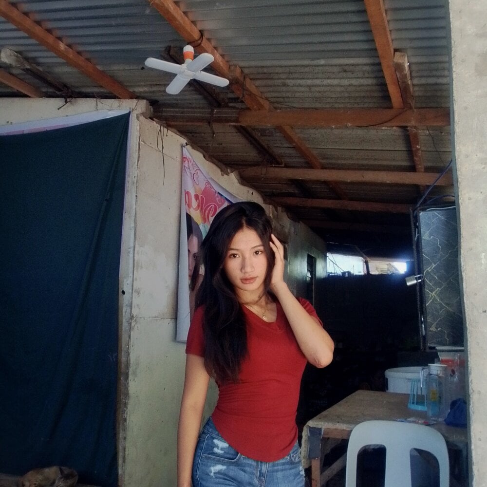 free6cams.com pretty_pinay livesex profile in i-trust-only-you-tip-me-87-tokens-and-i-say-you cams