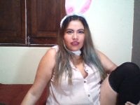 wondertits_18's Offline Chat Room