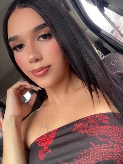 SofhinnIsabella's Offline XXX Chat