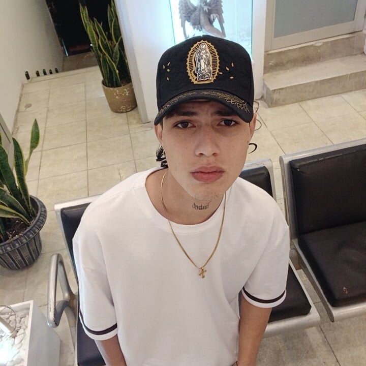 max_sexhot profile