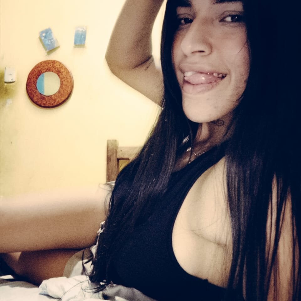 miarojas21 from stripchat