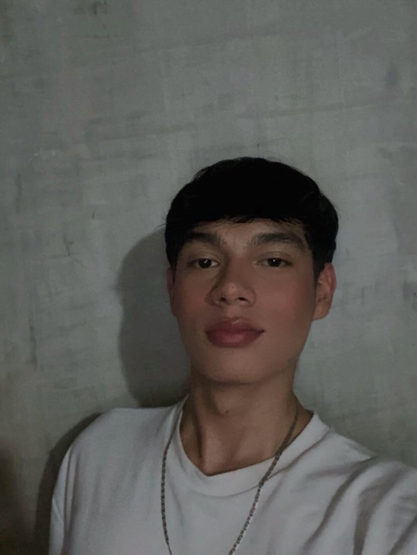karim_clark_'s Offline XXX Chat