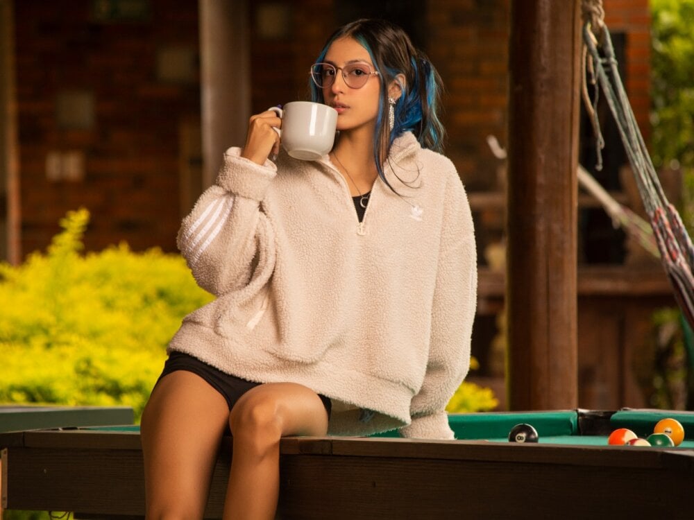 SkinnyAlice profile