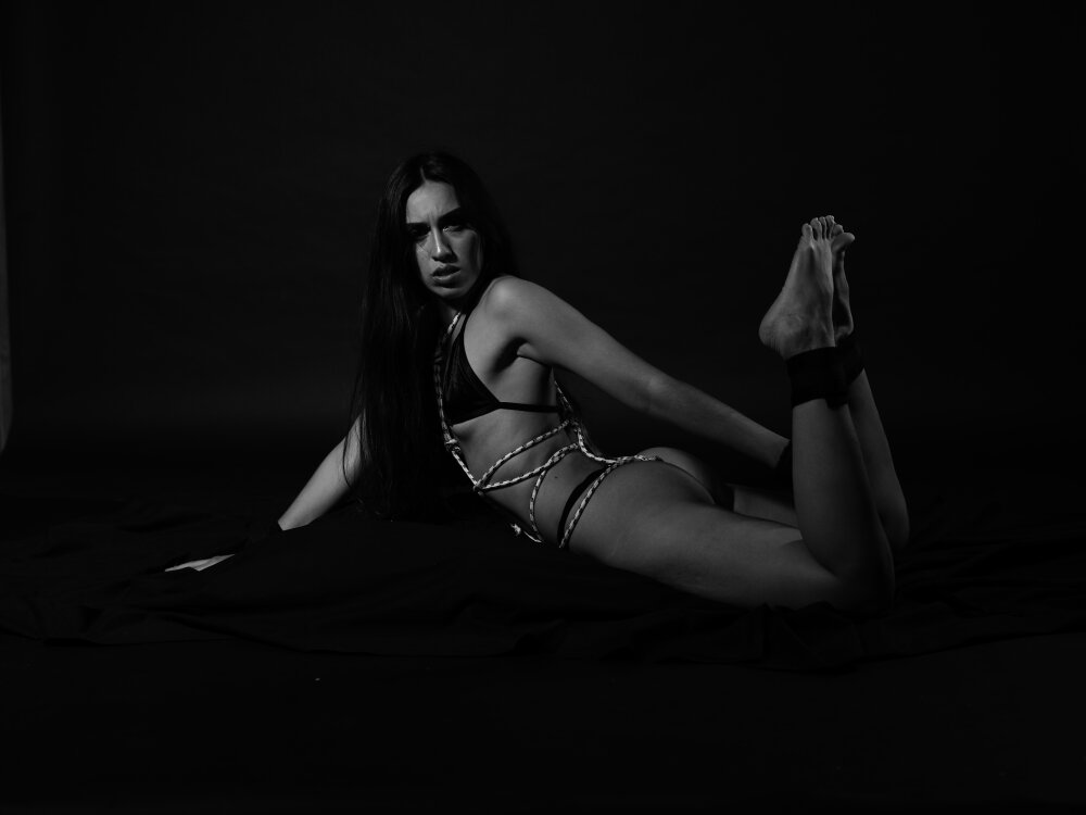 Live sex webcam photo for Milan_Rouxx #290061987