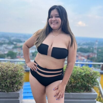 Roxxana_Dior Female Bigtitsbrunettes Free Cam Sex