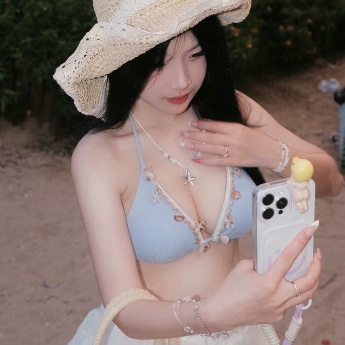 jeassi-sica from stripchat