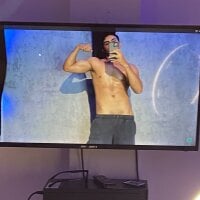 Ricardo_tapia9A's webcam live show