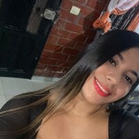 taini_thepharmacist's Offline Chat Room