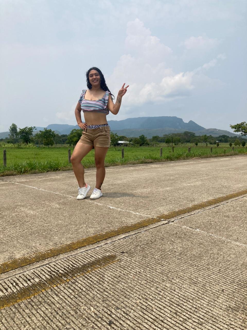 Mia_Brunettte