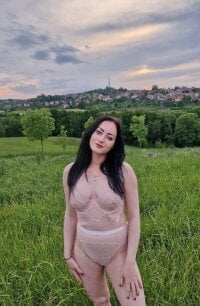 Jasmin-White