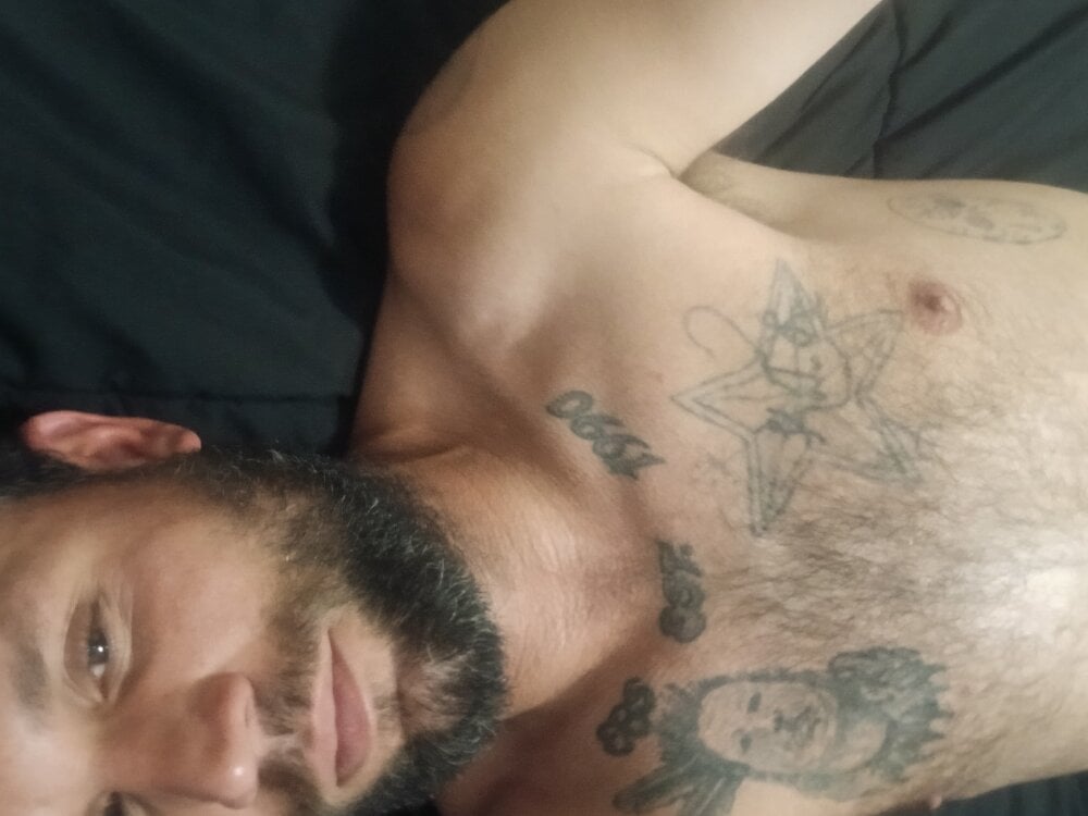 Bwc4u2Ride's Offline XXX Chat