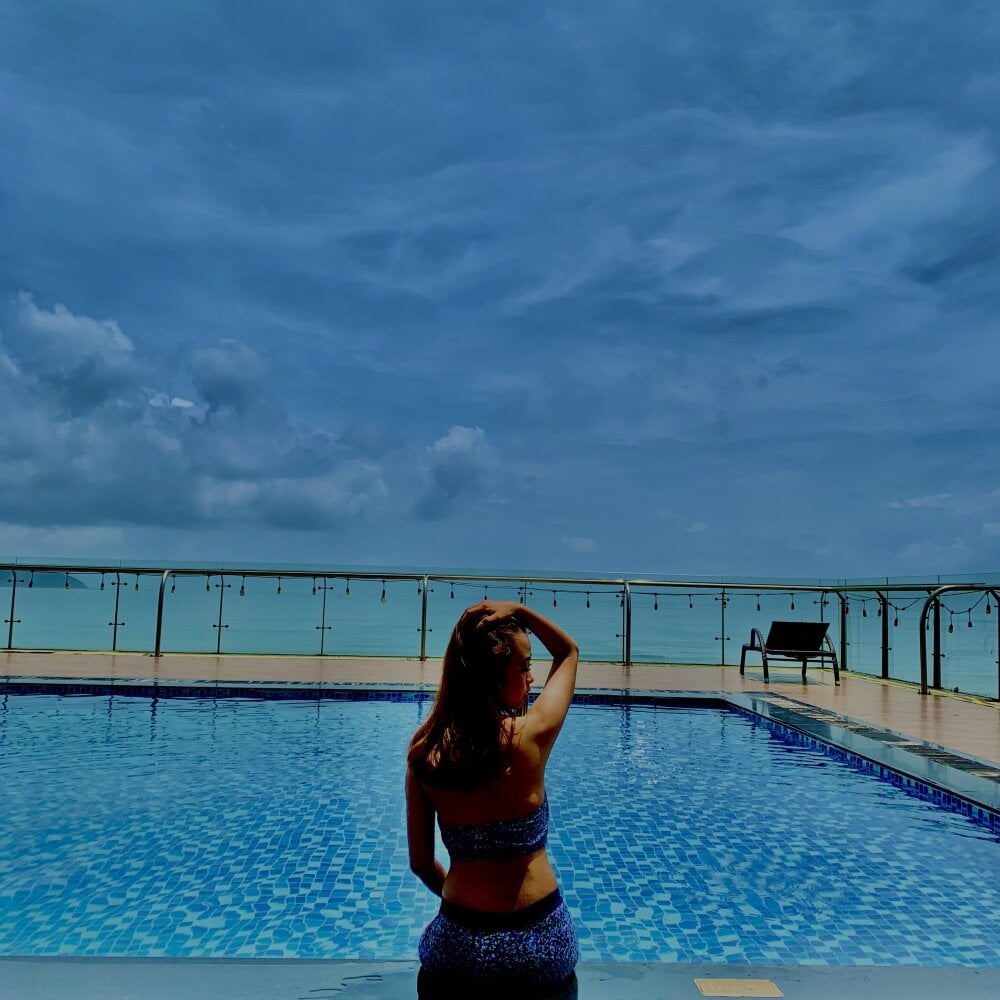 amateursex-livecam.com lovely_eye livesex profile in hairy cams