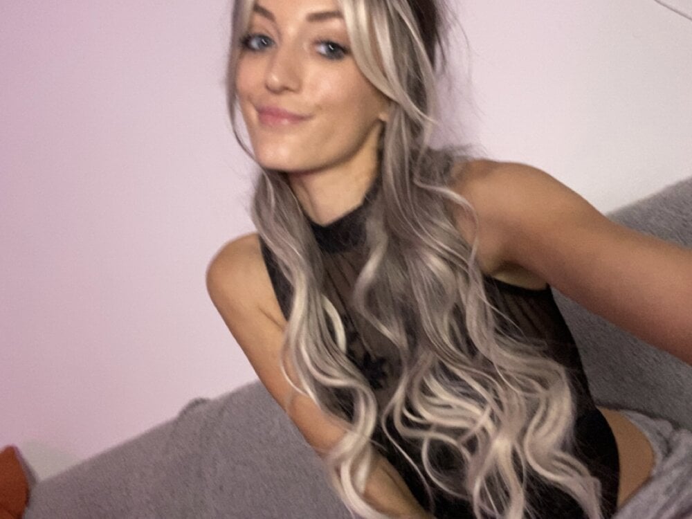 summer444 from stripchat