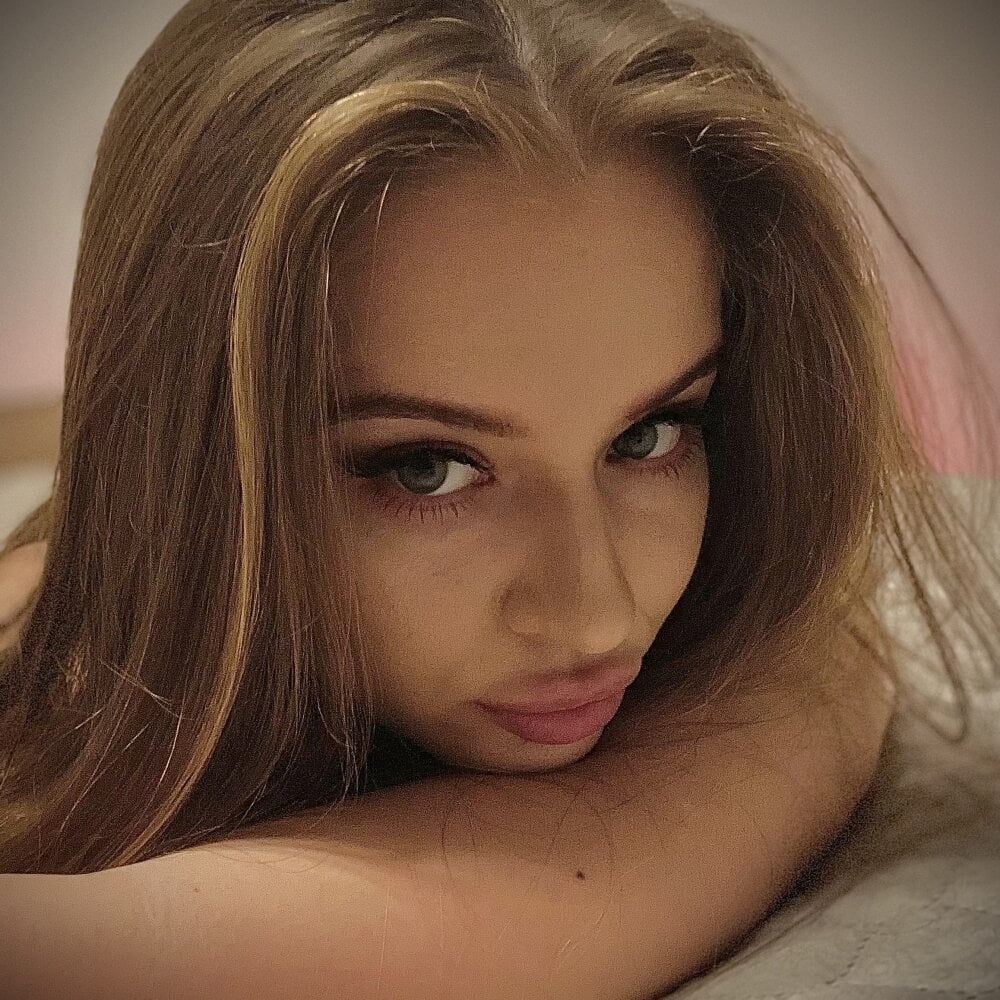 MalloryWest's Offline XXX Chat