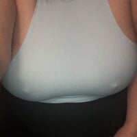 thickandsexy4u's Offline Chat Room