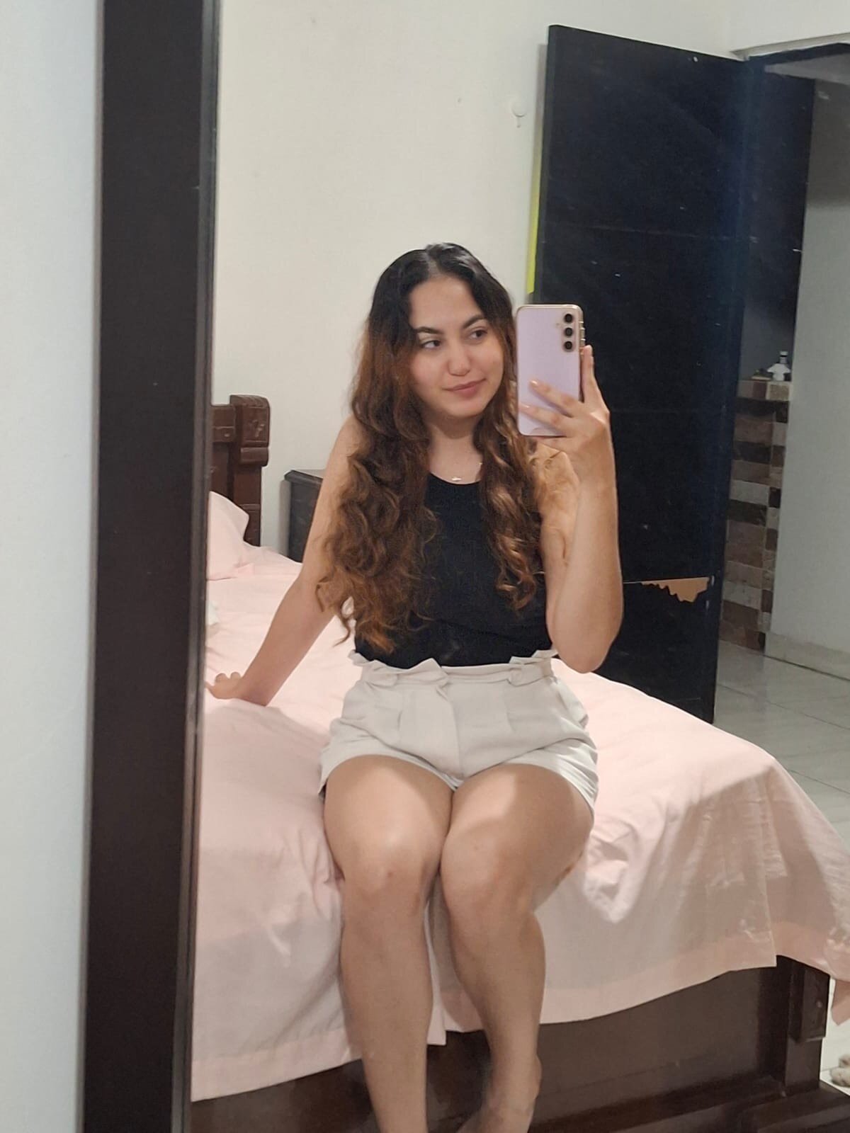 Adeelinna_