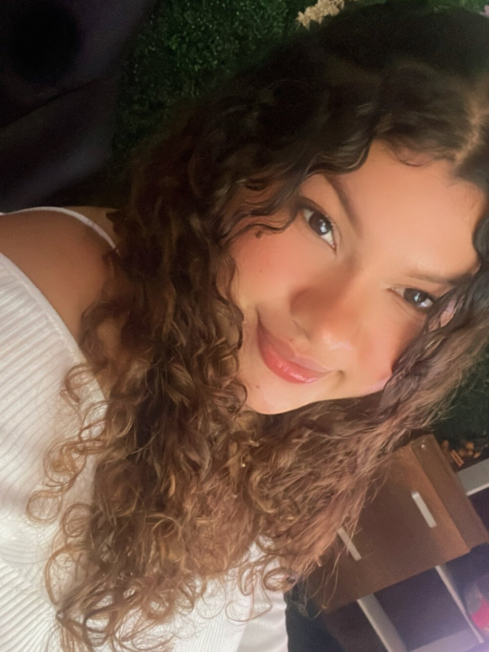 onaircams.com curvyyboobs_ livesex profile in bisexual cams