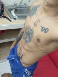 2lesbianpetite's Offline XXX Chat