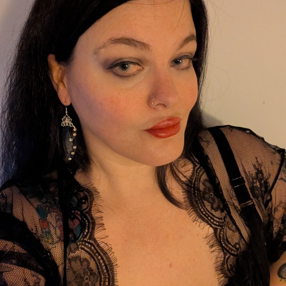 free6cams.com misssirena livesex profile in col cams