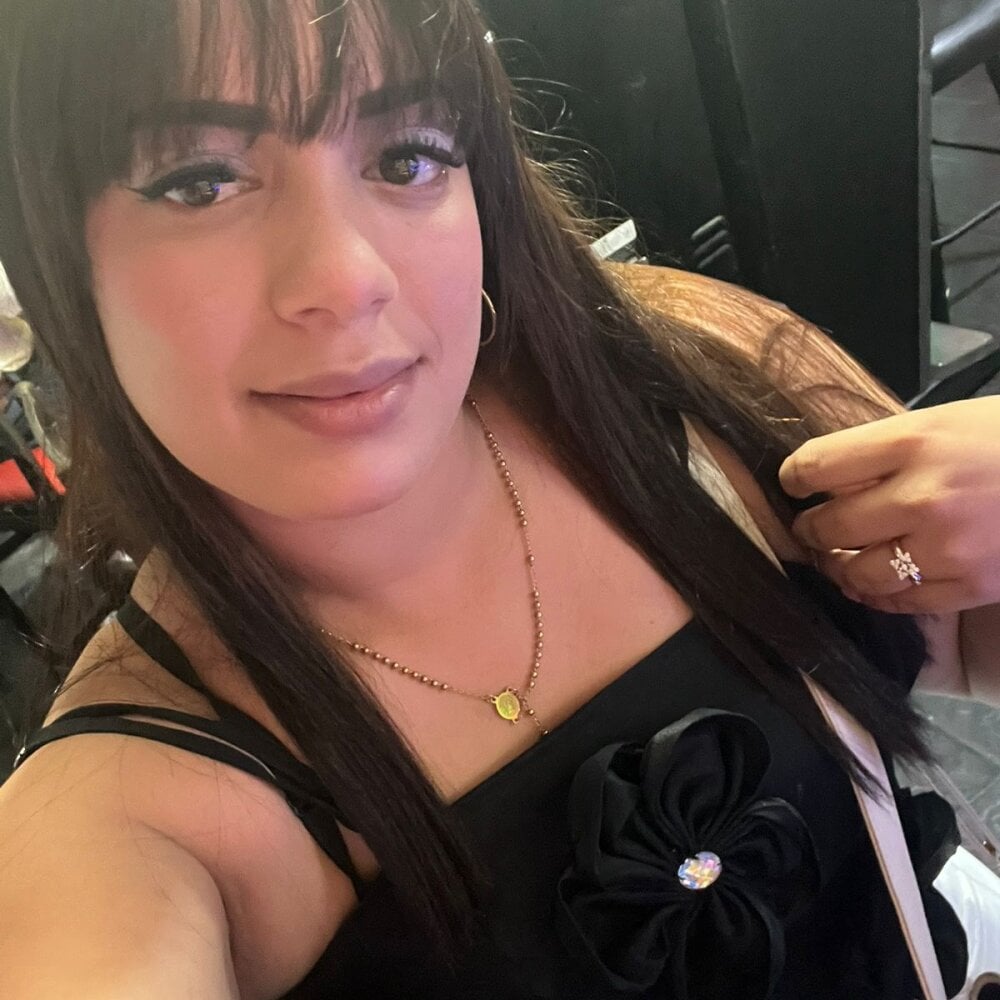 stripchat sofiaperez21 webcam profile pic via sexcam3d.net