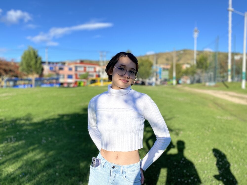 mamacitamilk from stripchat