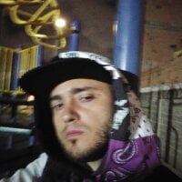 jujer243's Offline Chat Room