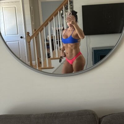 Everleighmae Female Athleticwhite Online Webcam Sex