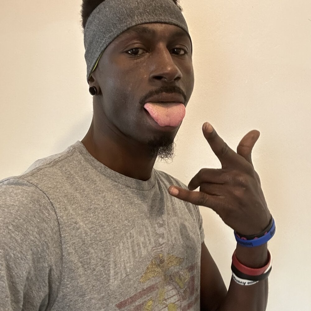 JuicyBlackD83 profile