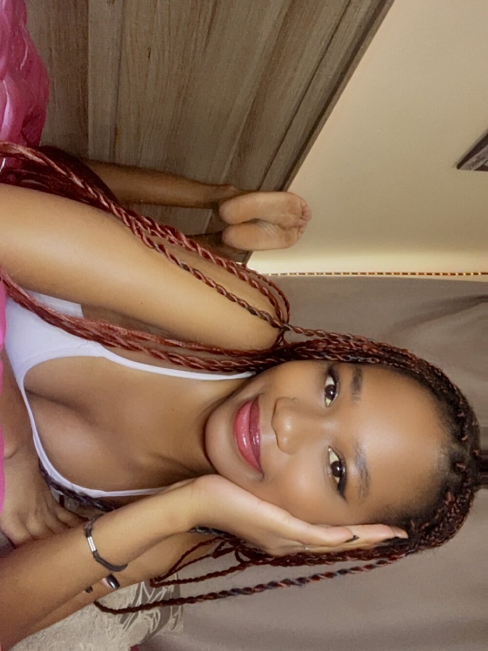 iluvcams.com lexaa_reighn01 livesex profile in in-the-witches-forest cams