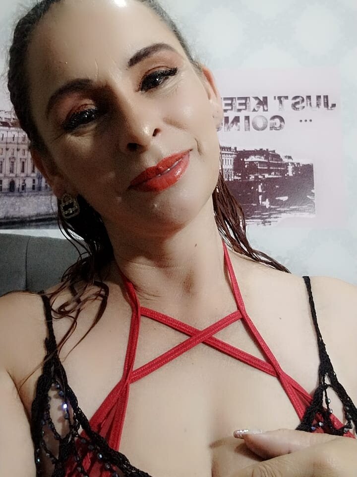 Live sex webcam photo for CoryLoveHott #290073241