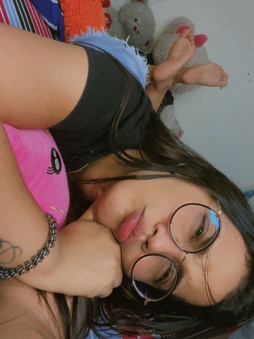 Queen_star07's Offline XXX Chat