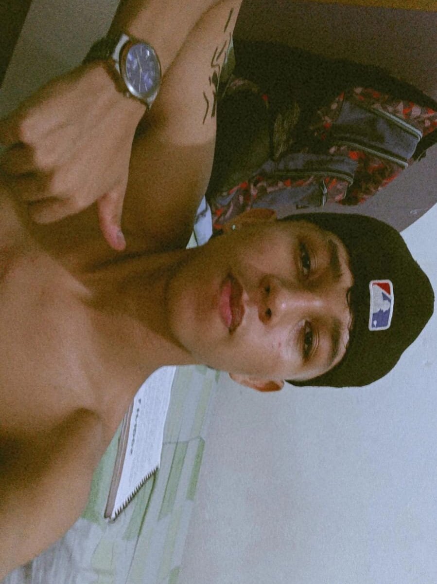 latin_thor from stripchat
